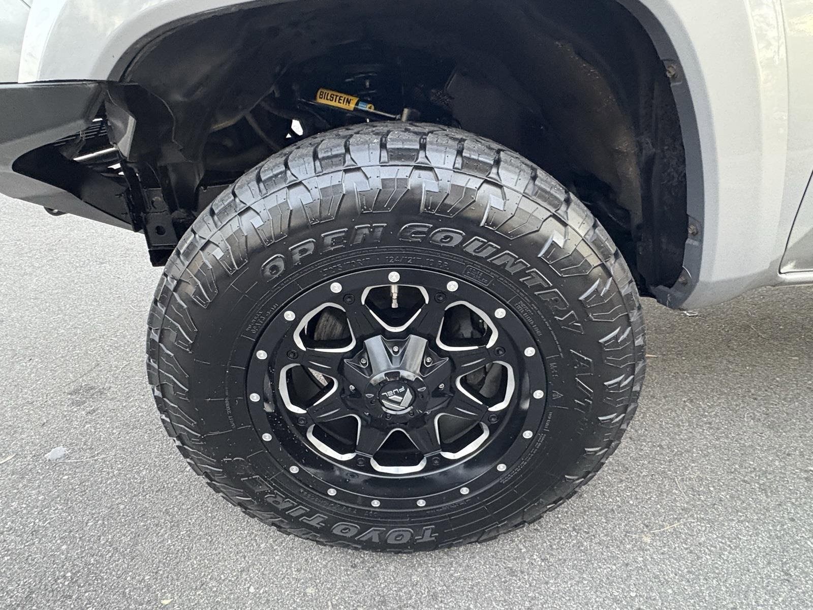 Used 2016 Toyota Tacoma TRD Sport image 14