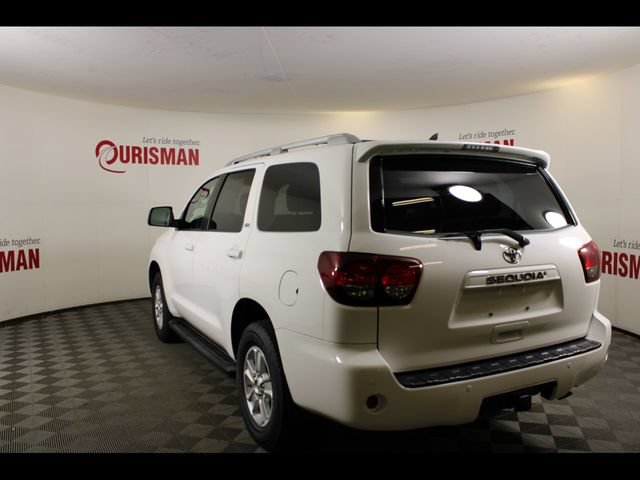 Used 2018 Toyota Sequoia SR5 w/ Premium Package AWD/4WD image 5
