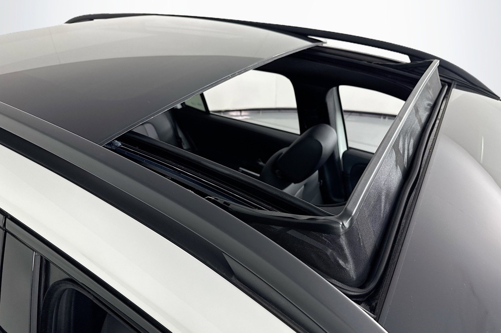 New 2026 Mercedes-Benz GLB 250 image 21