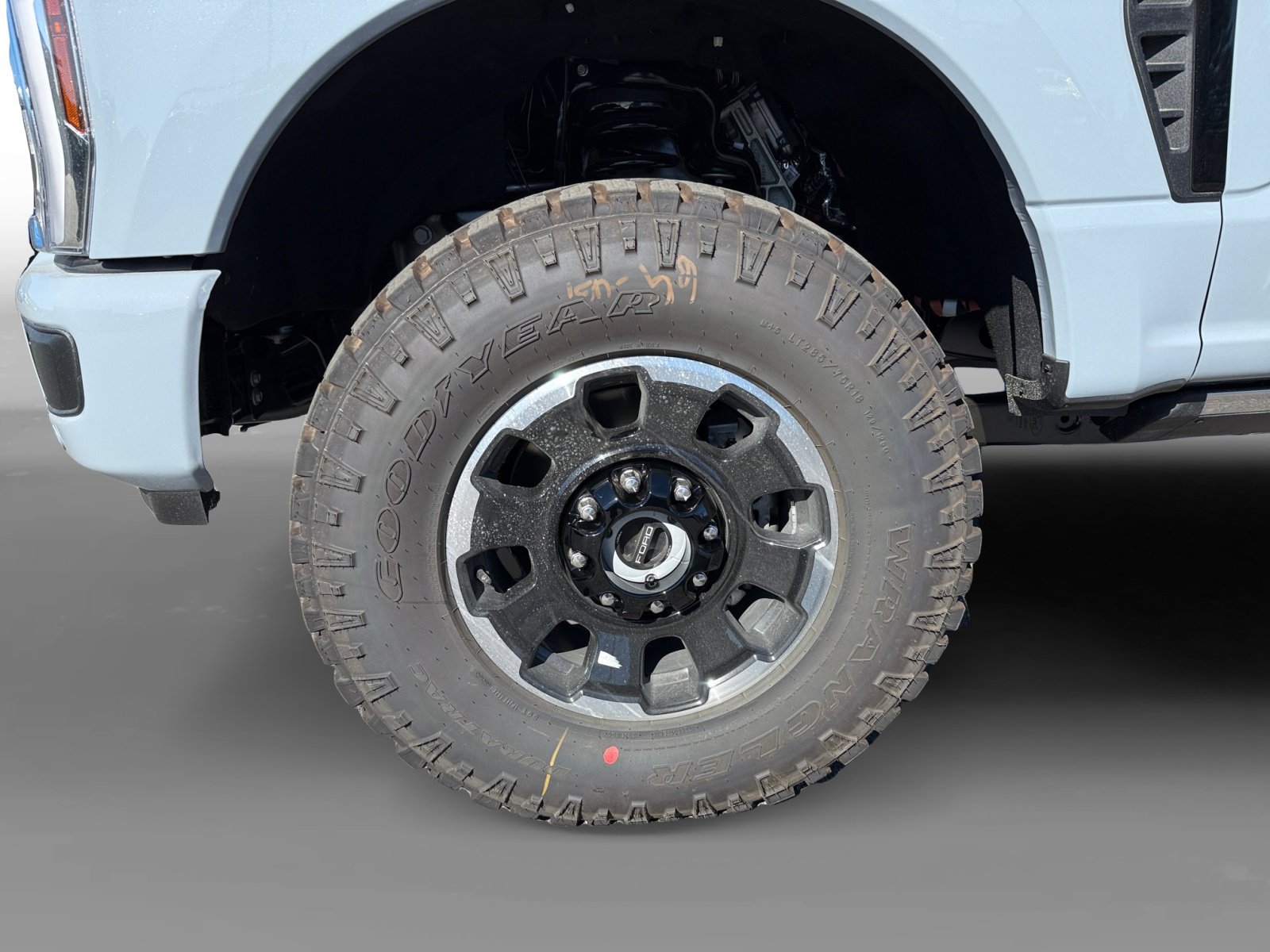 New 2025 Ford F250 Lariat w/ Lariat Ultimate Package image 9