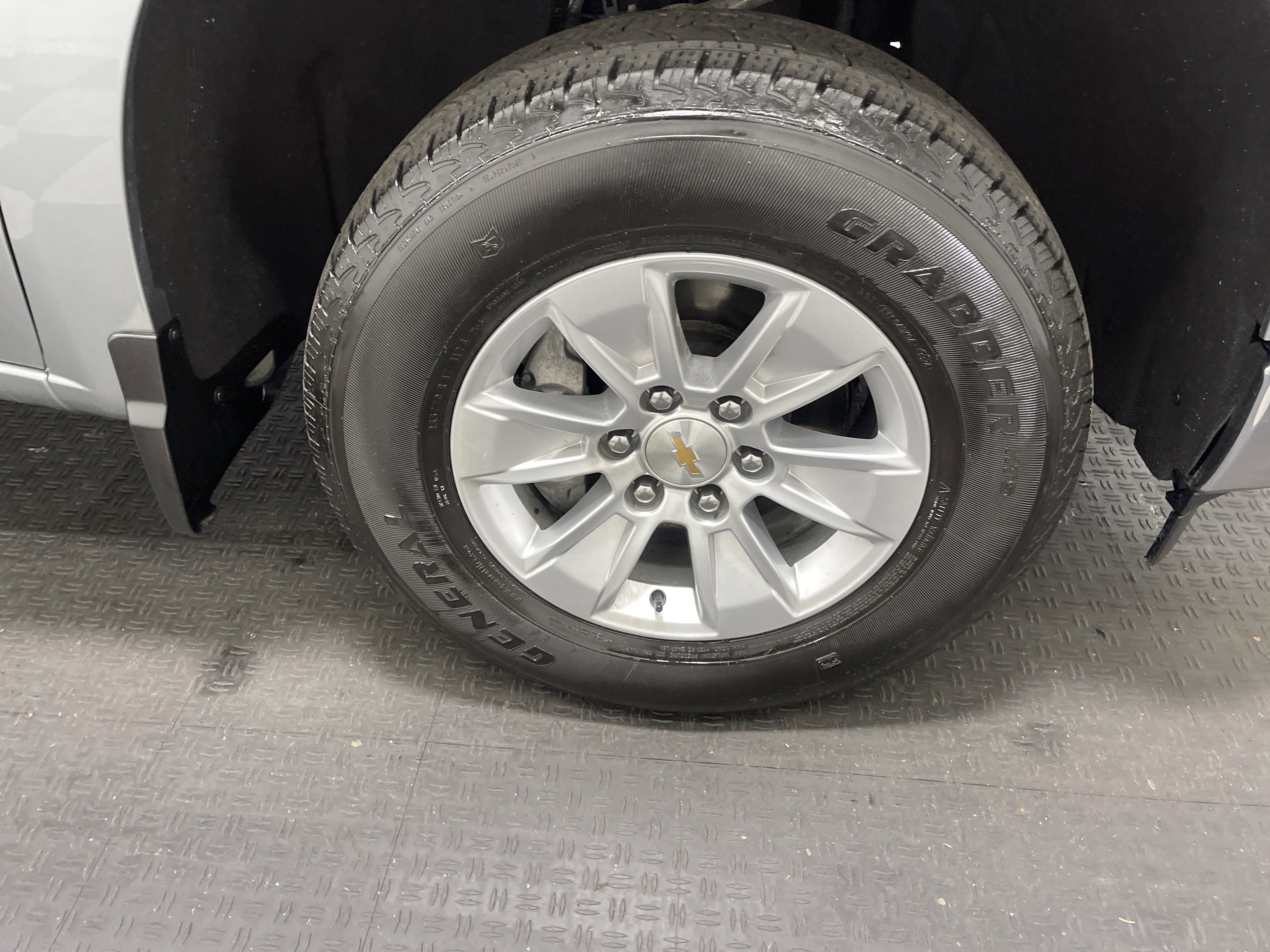 Used 2025 Chevrolet Silverado 1500 LT image 28