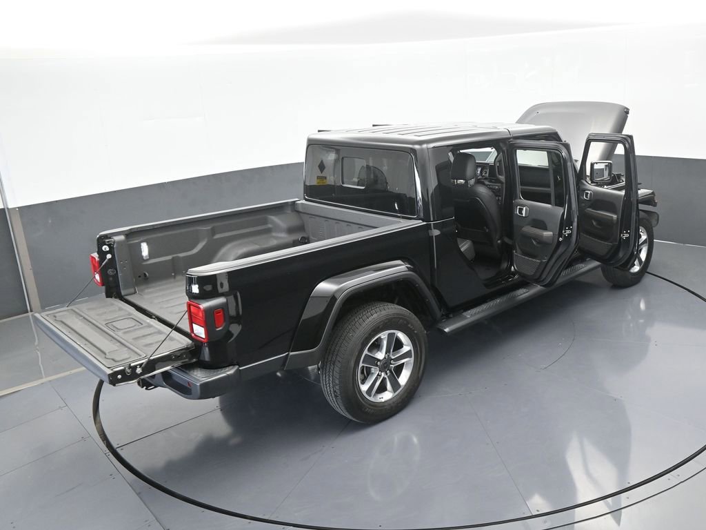 Used 2024 Jeep Gladiator Sport w/ Premium Package image 70