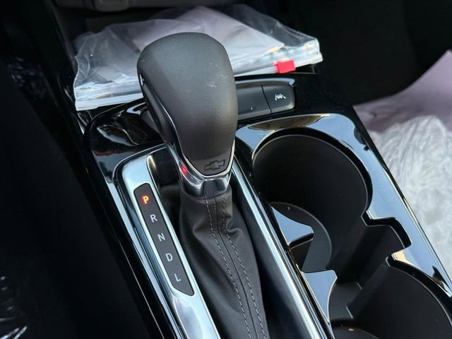 Used 2025 Chevrolet Trax LT w/ Driver Confidence Package FWD image 21