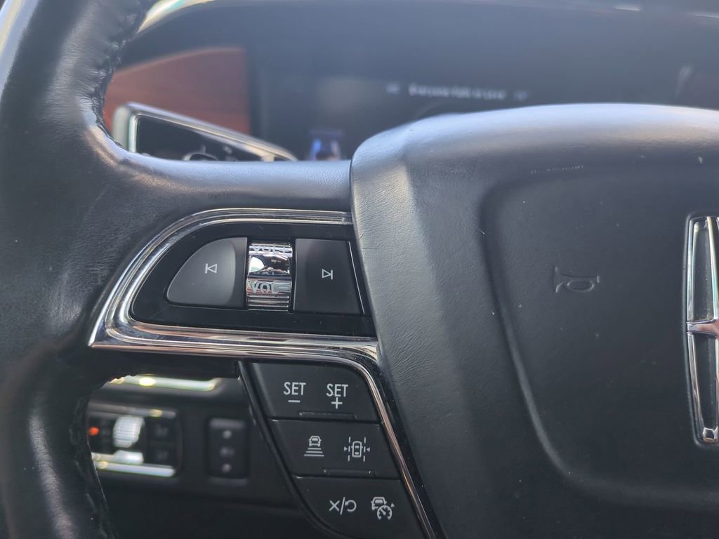 Used 2023 Lincoln Navigator L Reserve image 34