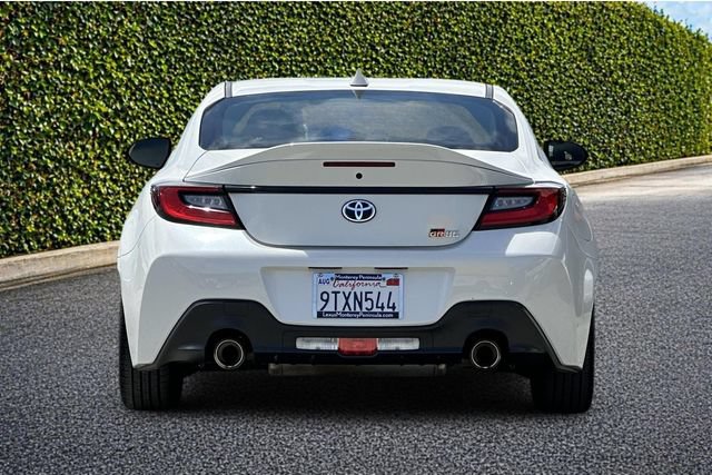 Used 2024 Toyota GR86 Premium w/ Performance Package RWD image 5