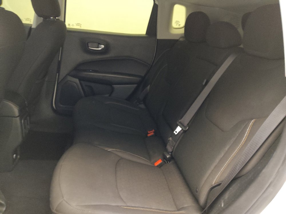 Used 2021 Jeep Compass Sport image 18