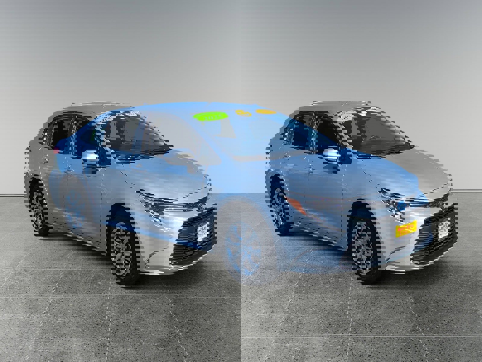 Used 2025 Toyota Corolla LE w/ Carpet Mat Package (TMS) image 7