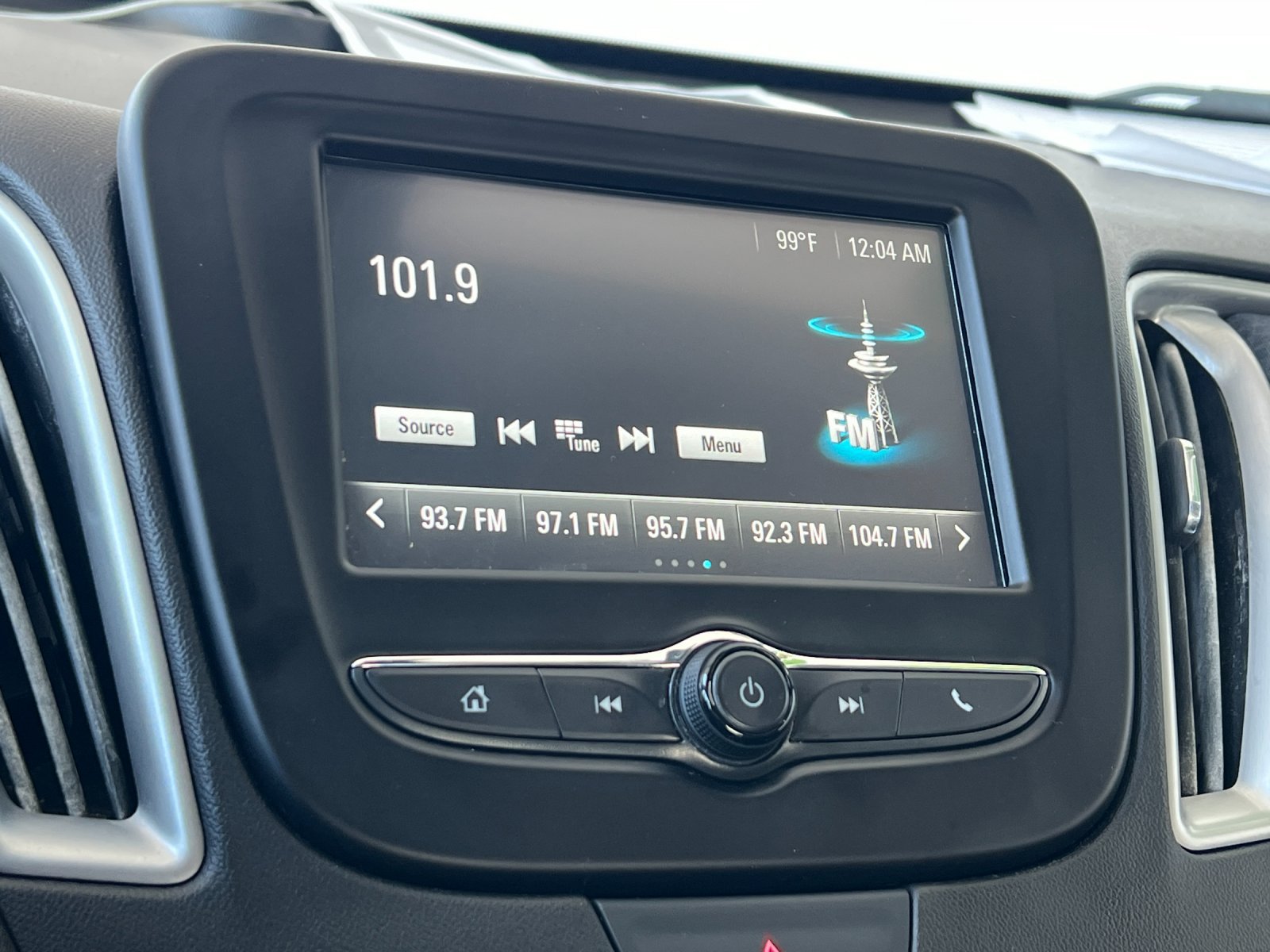 Used 2018 Chevrolet Malibu LS FWD image 17