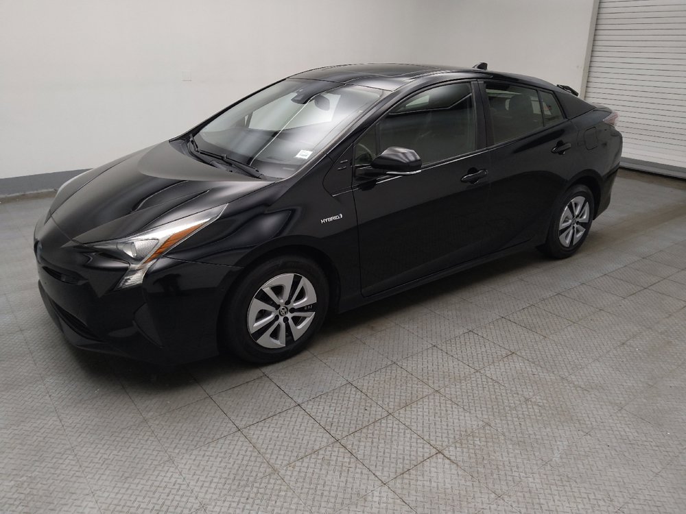 Used 2018 Toyota Prius Four w/ Advanced Technology Package FWD image 2
