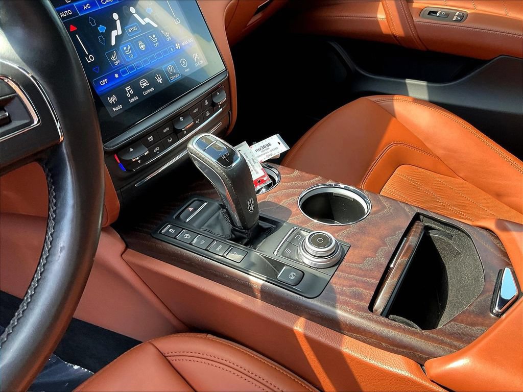 Used 2019 Maserati Quattroporte S Q4 AWD/4WD image 17