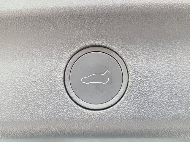Used 2024 Tesla Model Y Performance AWD/4WD image 26