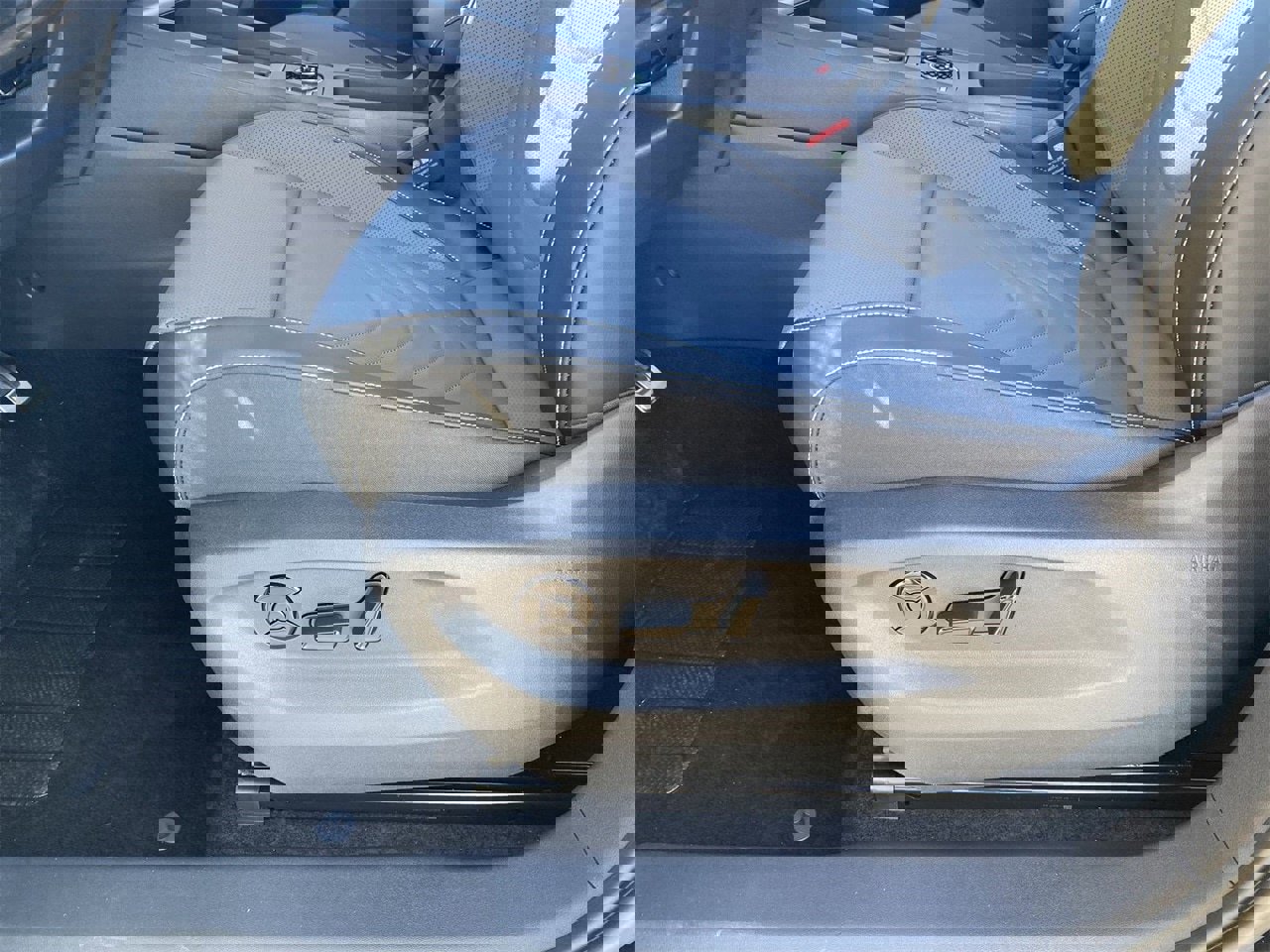 New 2026 Volkswagen Tiguan SE R-Line image 16