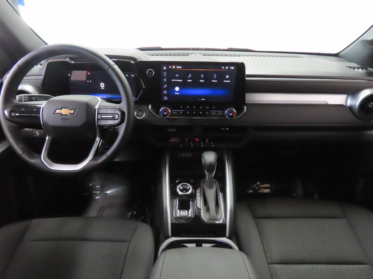 Used 2026 Chevrolet Colorado LT AWD/4WD image 14