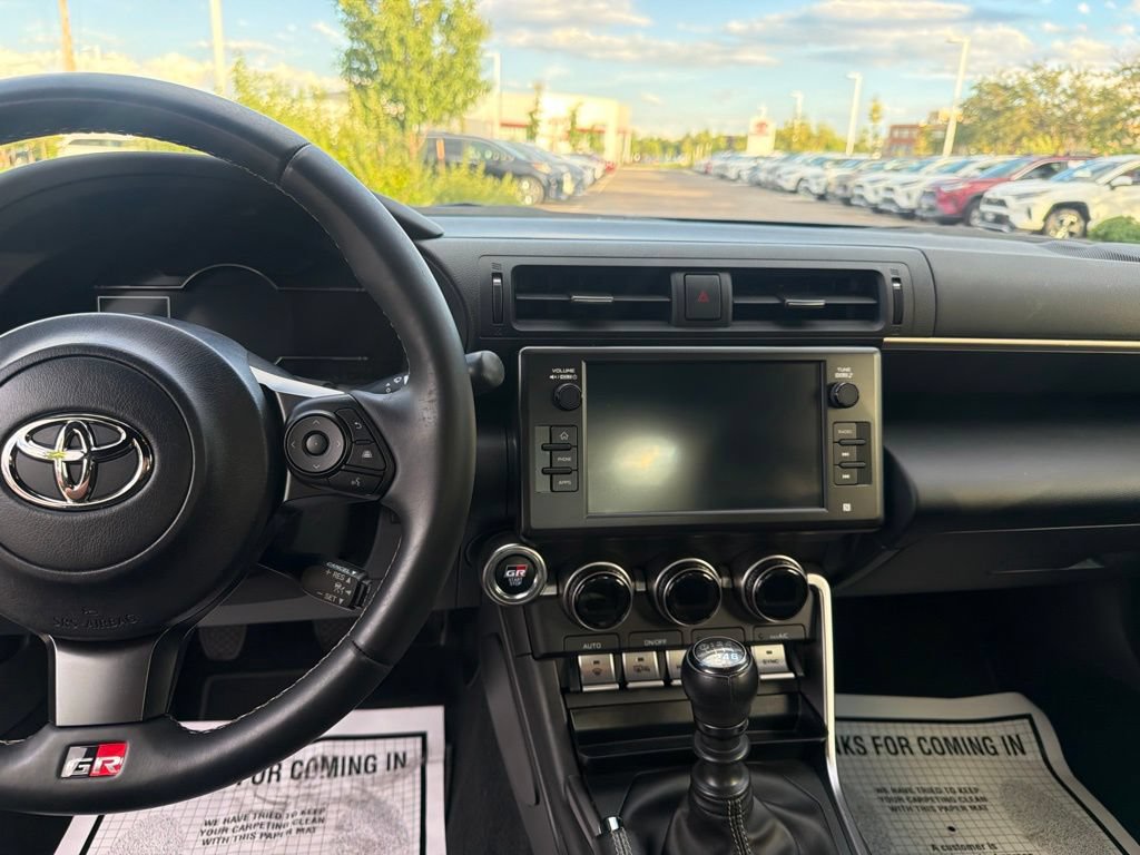 Used 2025 Toyota GR86 RWD image 23