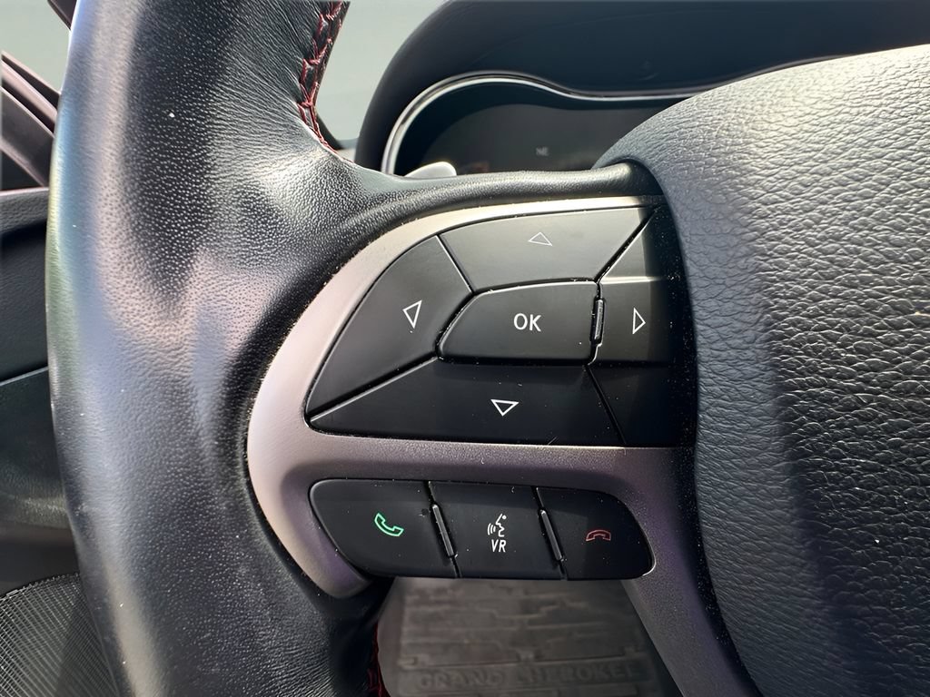 Used 2020 Jeep Grand Cherokee Trailhawk AWD/4WD image 16
