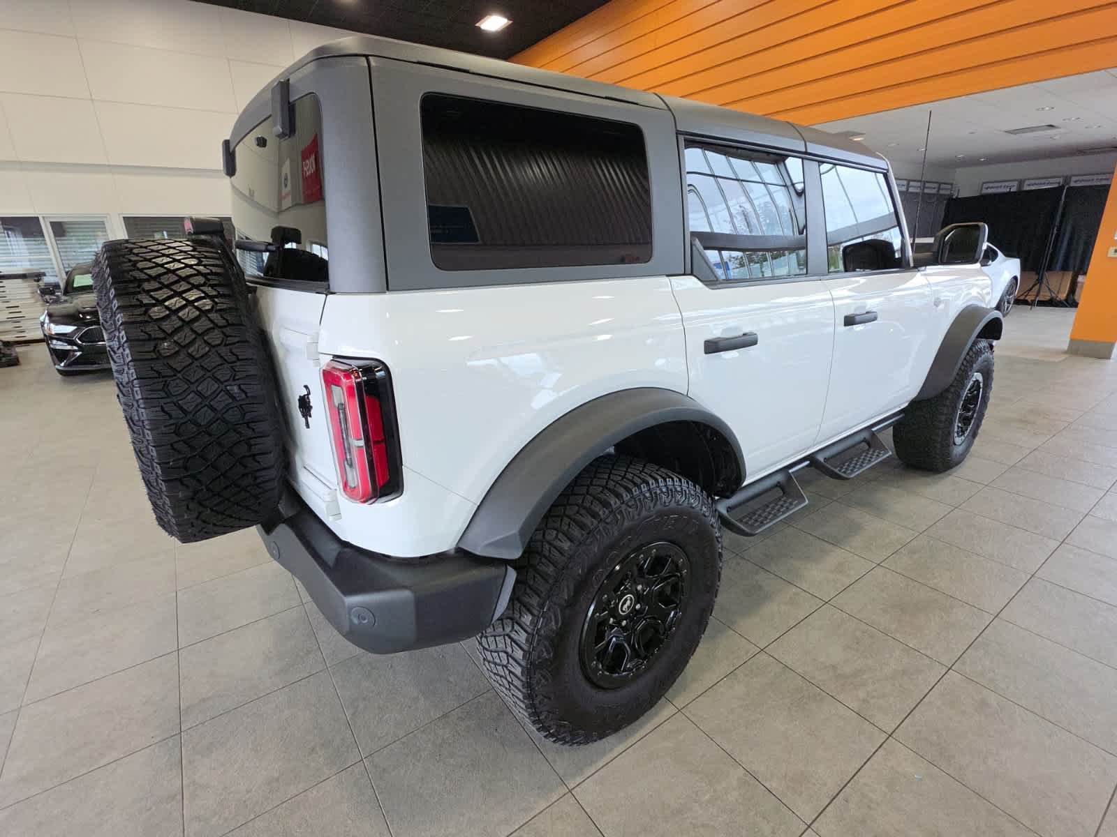 Used 2024 Ford Bronco Wildtrak AWD/4WD image 6
