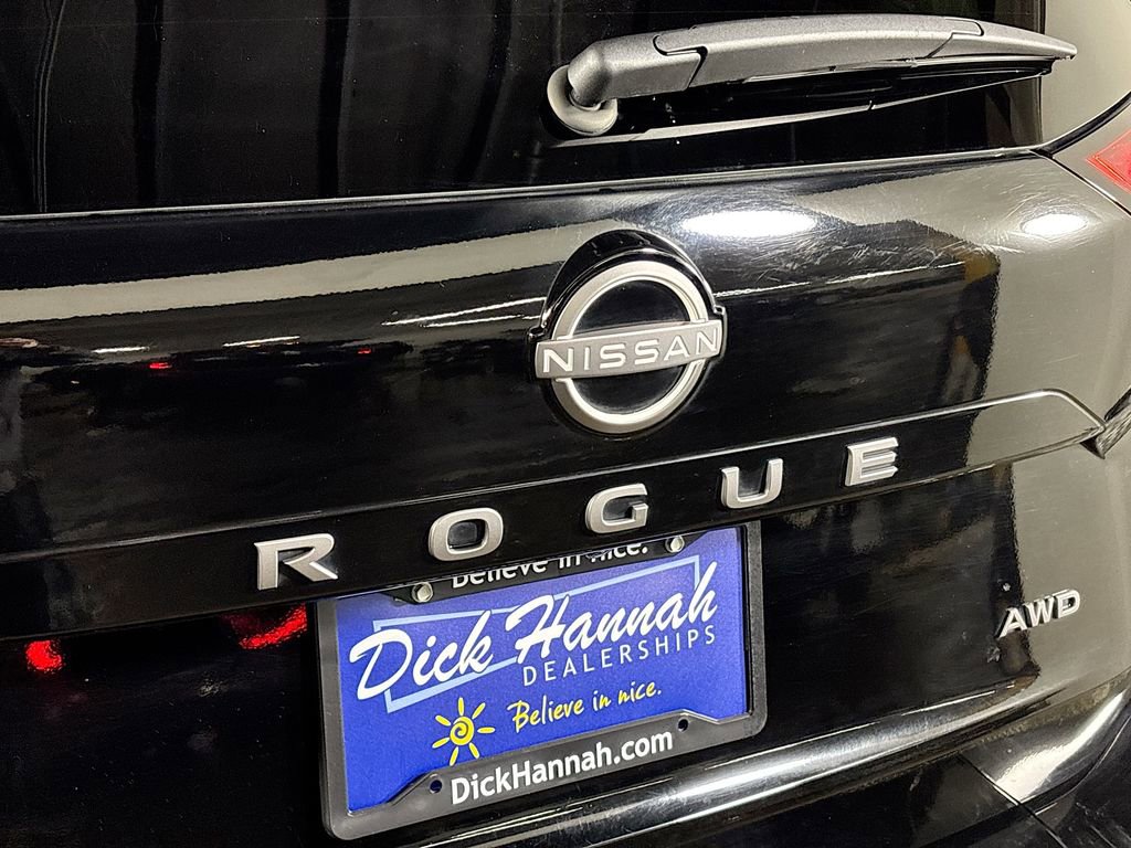 Used 2024 Nissan Rogue S image 23