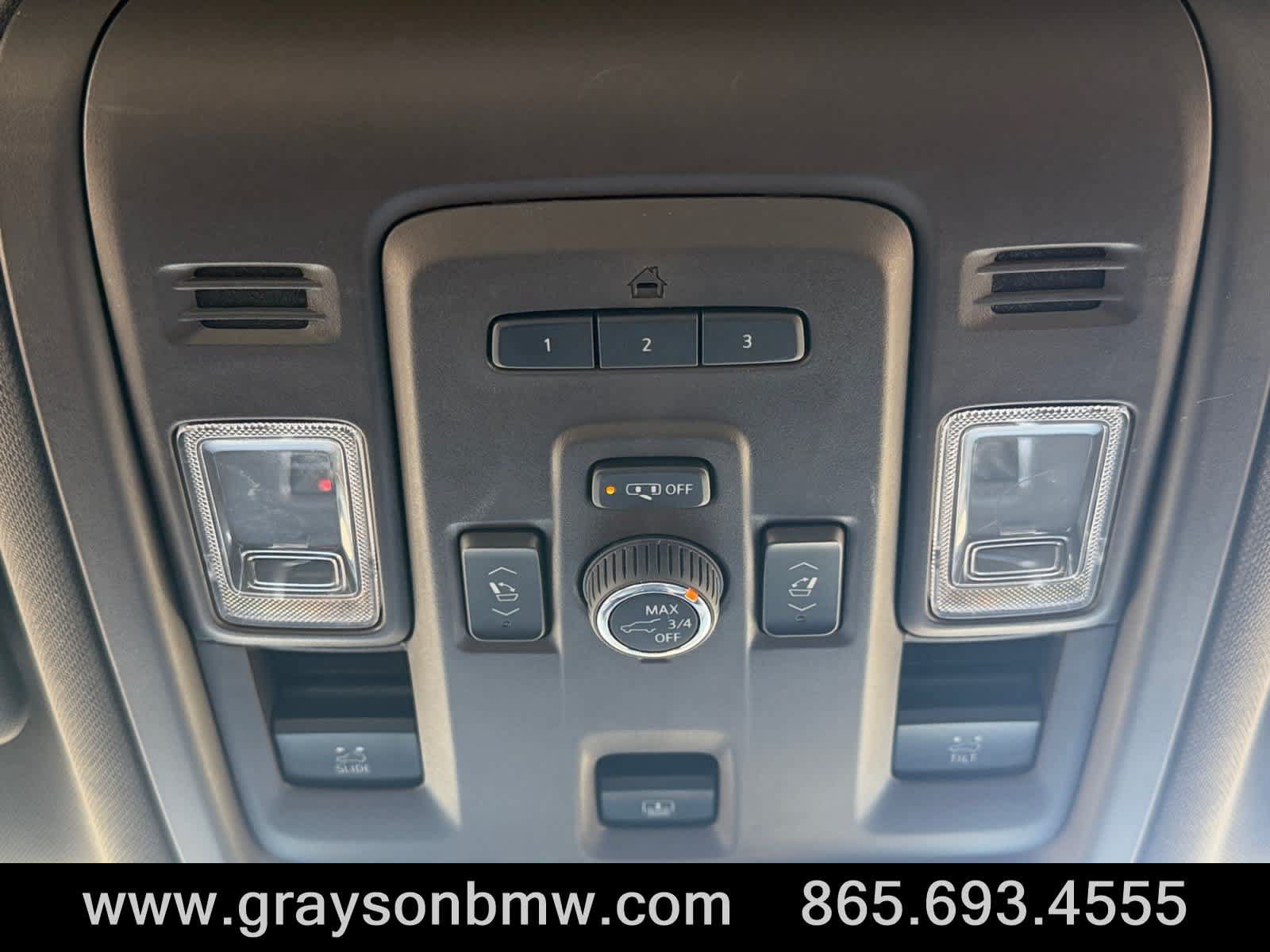 Used 2022 GMC Yukon SLT w/ SLT Premium Package AWD/4WD image 23