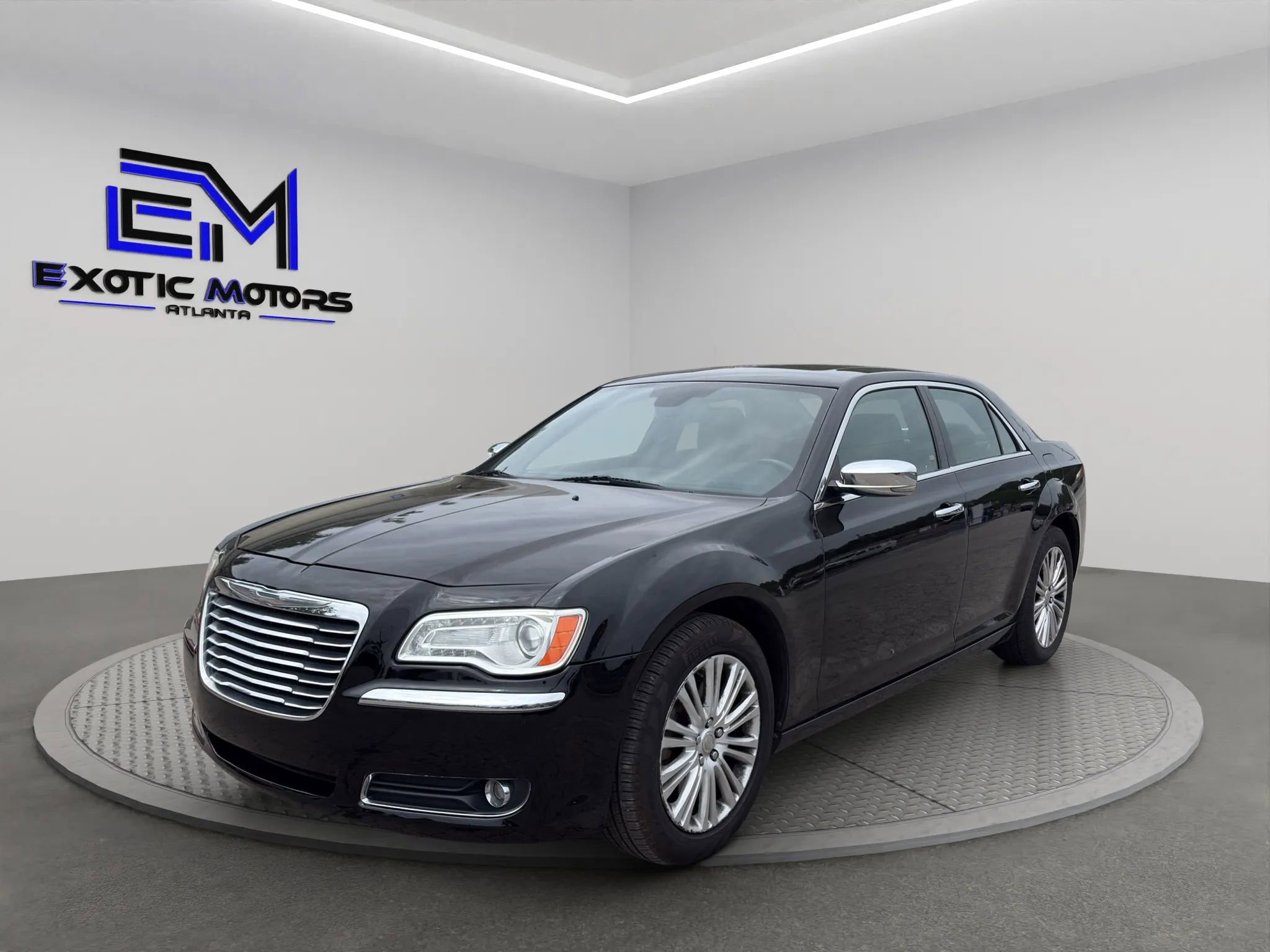Used 2012 Chrysler 300 C w/ 19-Premium Speaker Group AWD/4WD image 1