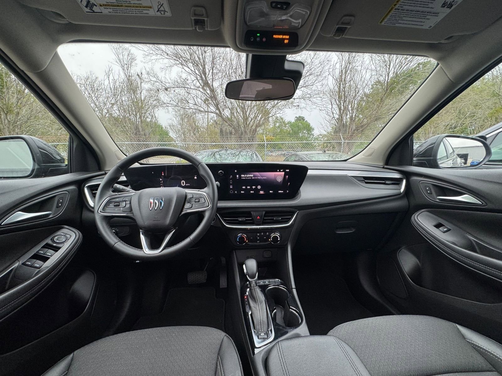 Used 2025 Buick Encore GX Preferred image 32