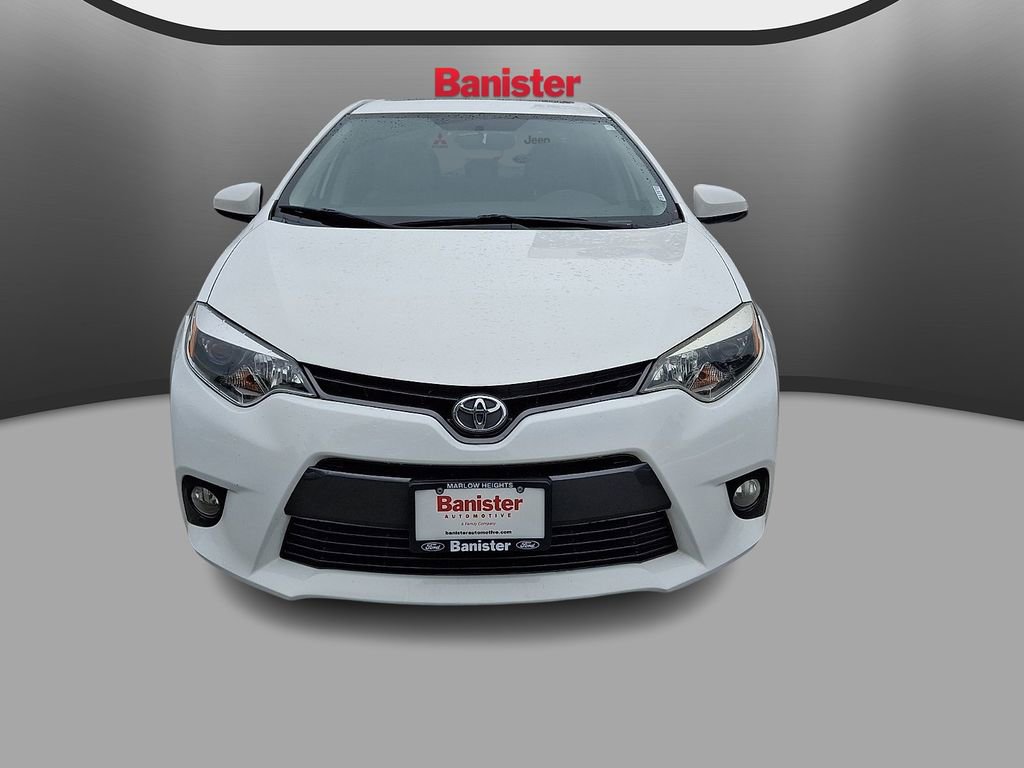 Used 2016 Toyota Corolla LE FWD image 2