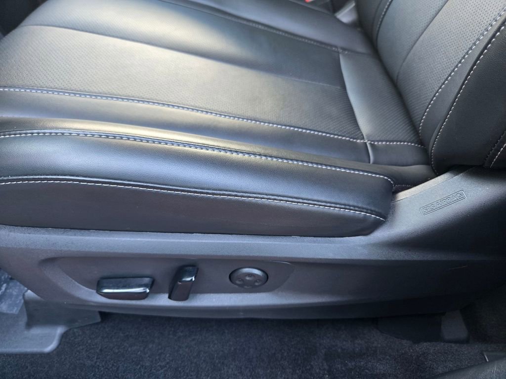 Certified 2025 INFINITI QX60 Luxe w/ Black Edition image 13