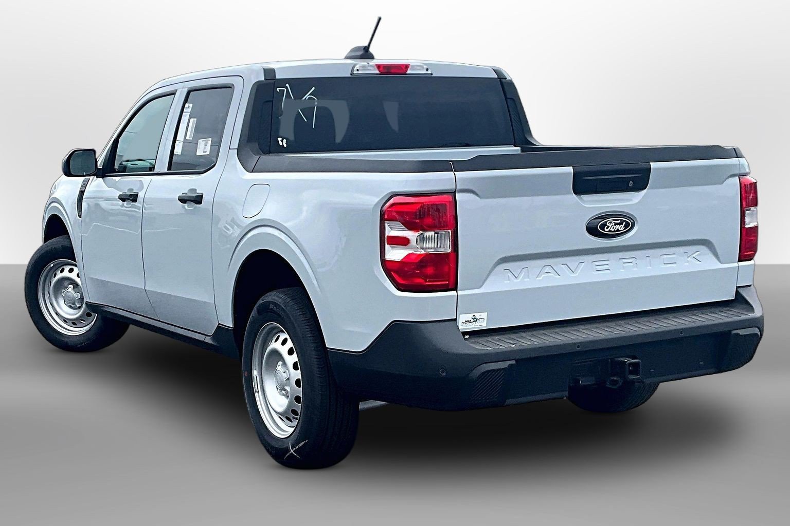 New 2026 Ford Maverick XL w/ Equipment Group 101A AWD/4WD image 3