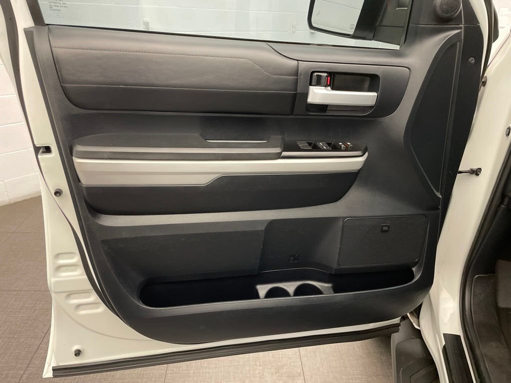 Used 2018 Toyota Tundra Limited w/ Limited Premium Package AWD/4WD image 24