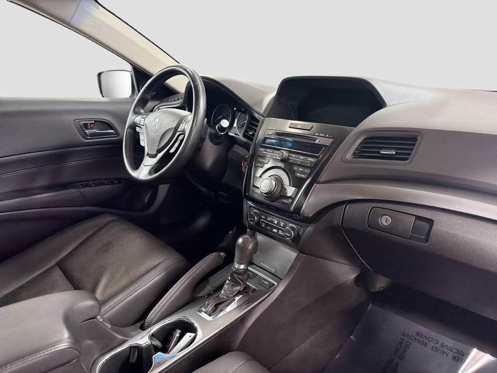 Used 2013 Acura ILX Hybrid w/ Technology Package FWD image 32