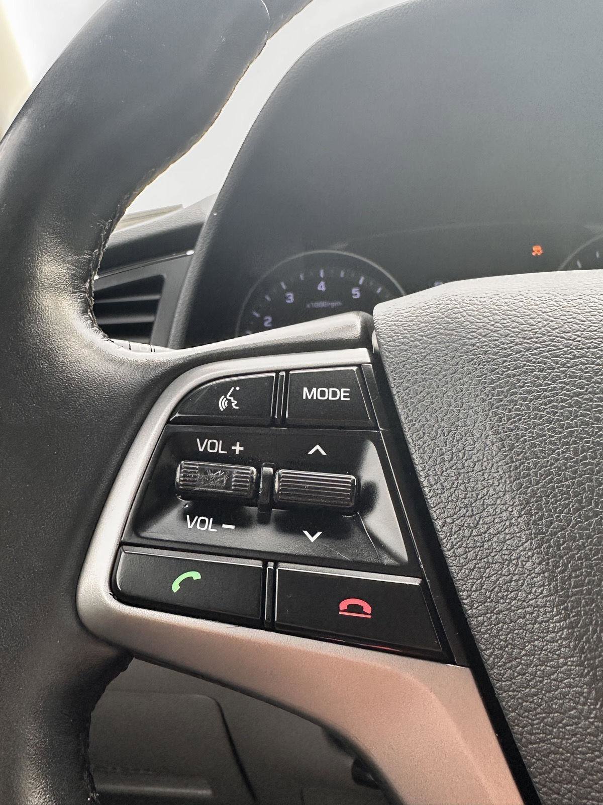 Used 2017 Hyundai Elantra SE w/ SE A/T Tech Package 03 image 14