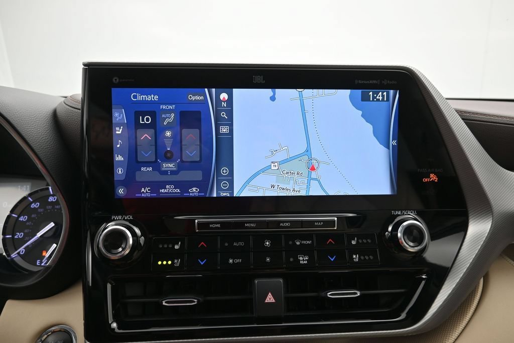 Used 2022 Toyota Highlander Platinum FWD image 16