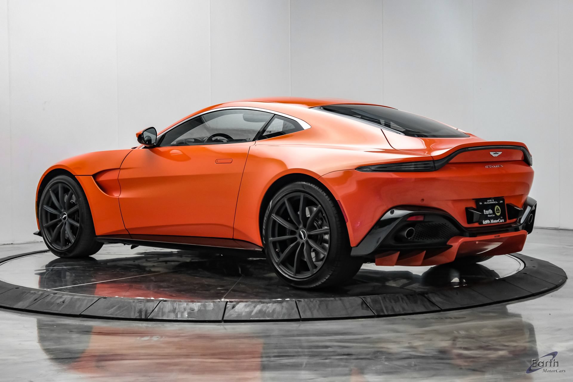 Used 2020 Aston Martin V8 Vantage Coupe RWD image 12