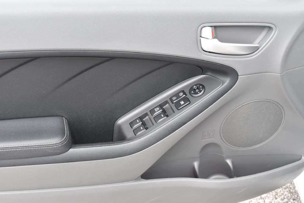 Used 2018 Kia Forte LX w/ LX Popular Package FWD image 8