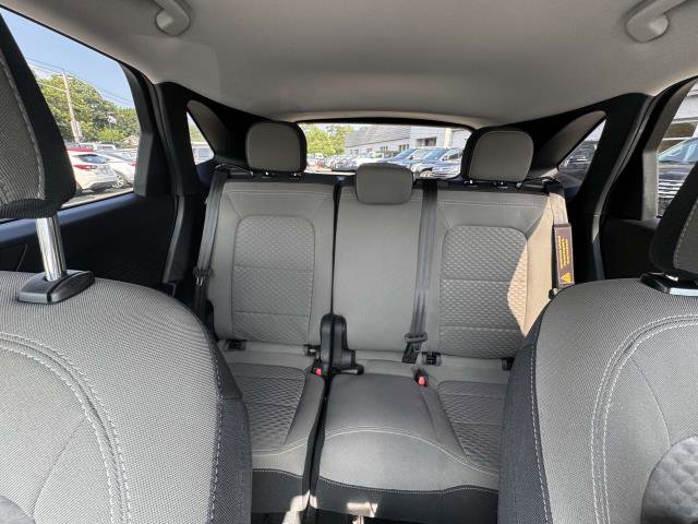 Used 2022 Ford Escape SE image 15