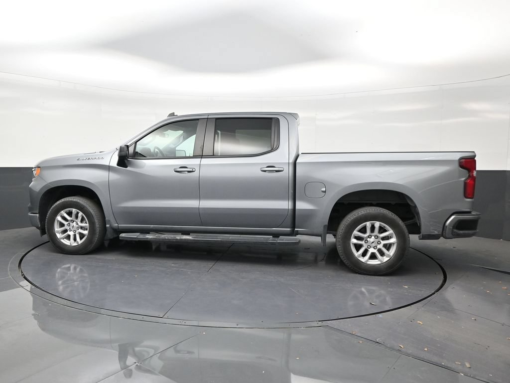 Used 2023 Chevrolet Silverado 1500 RST RWD image 2