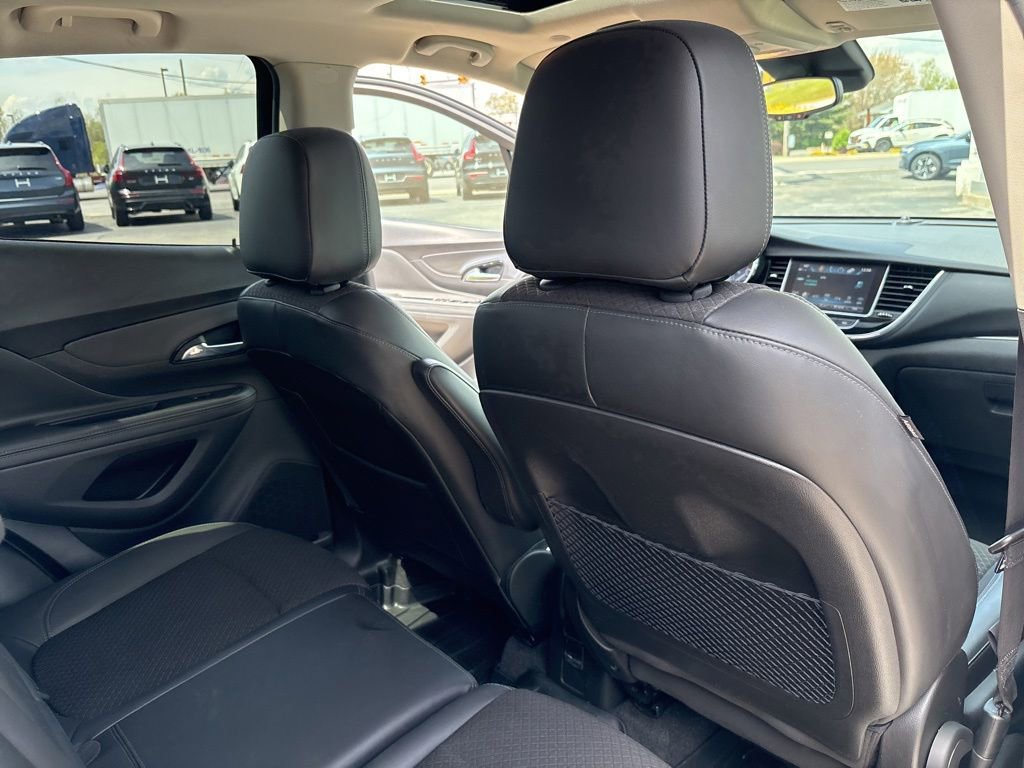 Used 2019 Buick Encore Sport Touring w/ Safety Package AWD/4WD image 39