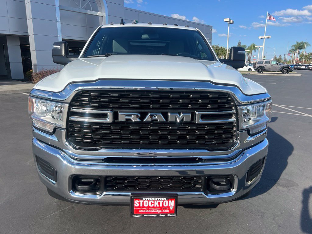 Used 2024 RAM 3500 SLT w/ Quick Order Package 2YG SLT AWD/4WD image 3