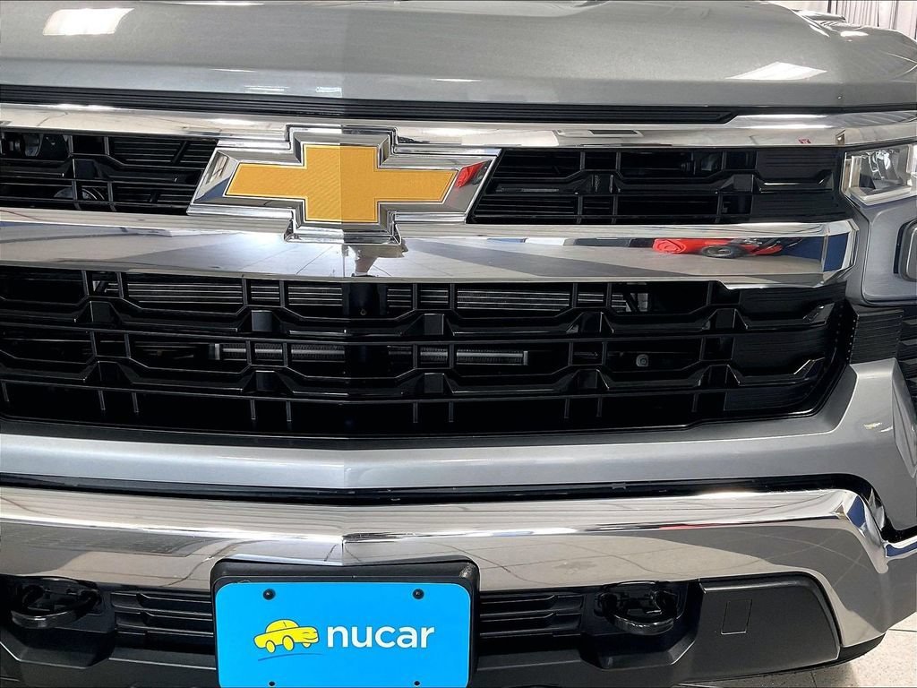 Used 2023 Chevrolet Silverado 1500 LT AWD/4WD image 32