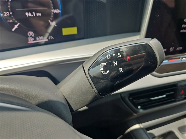 New 2025 Volkswagen Tiguan SE image 22