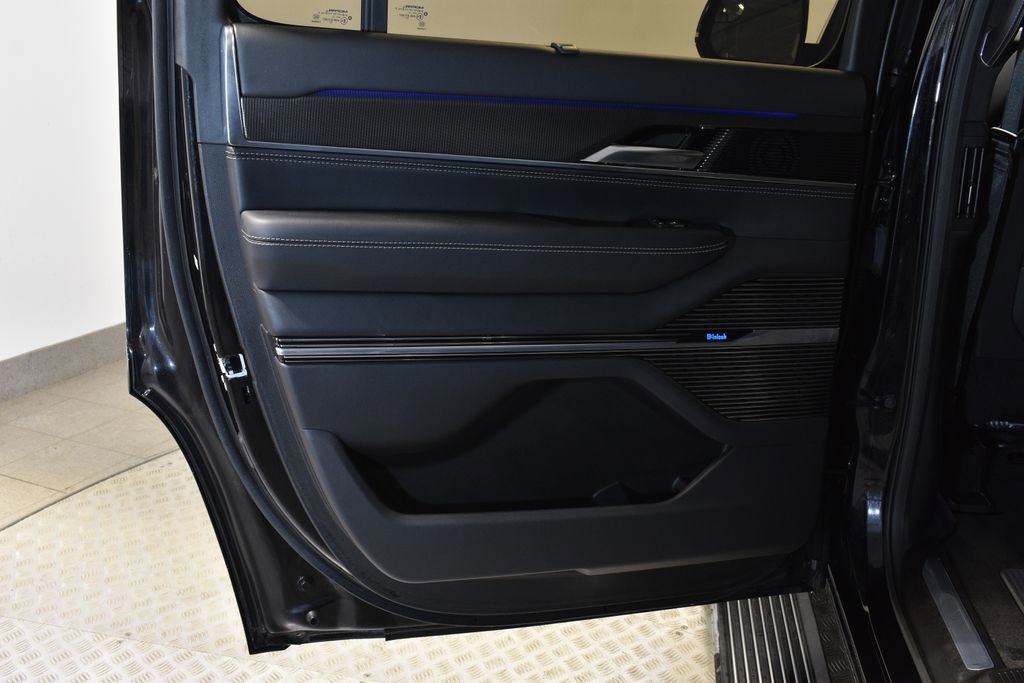 Used 2023 Jeep Grand Wagoneer Series II w/ Quick Order Packagew 28T image 26