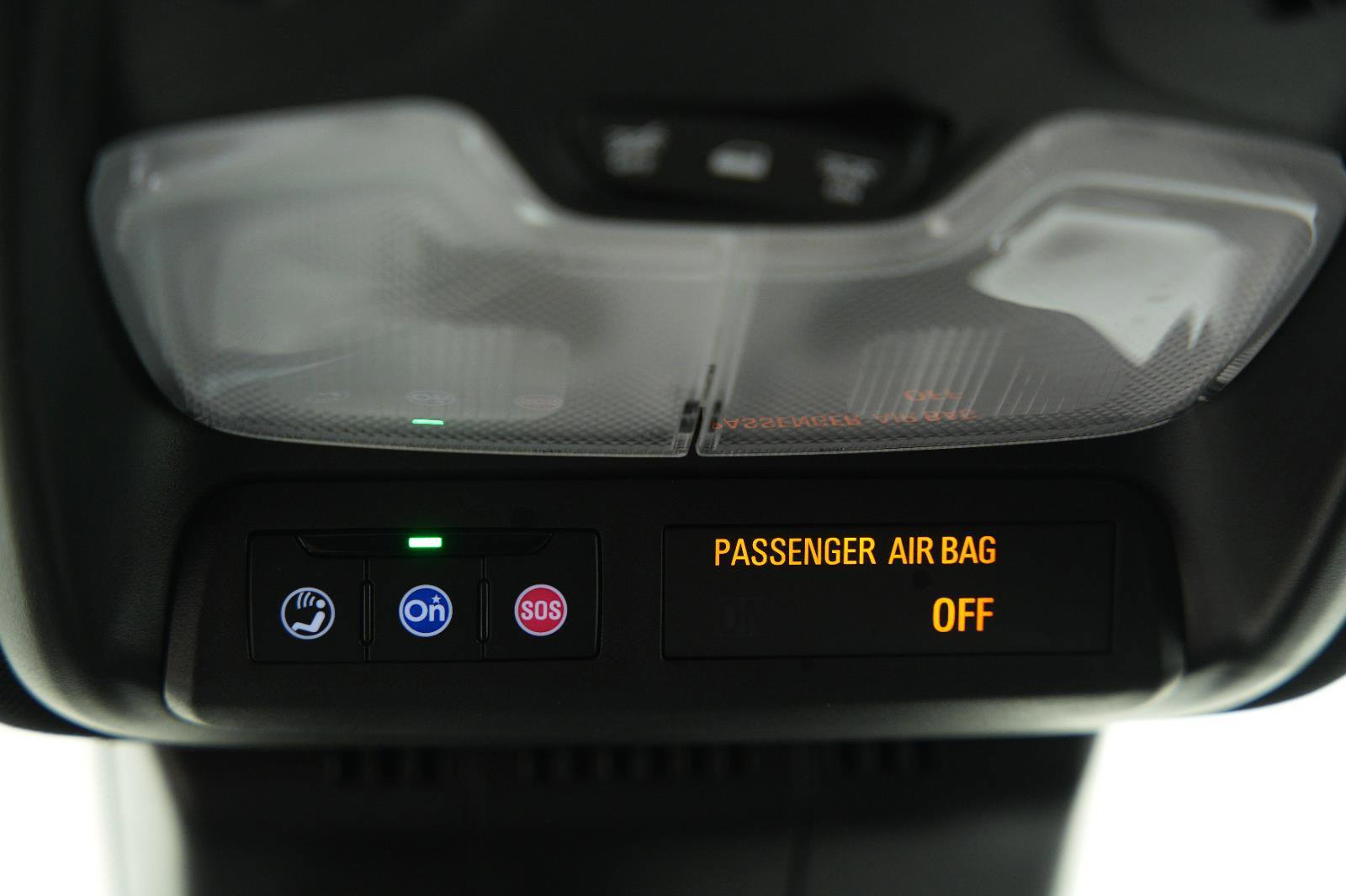 Used 2025 GMC Canyon Denali image 39