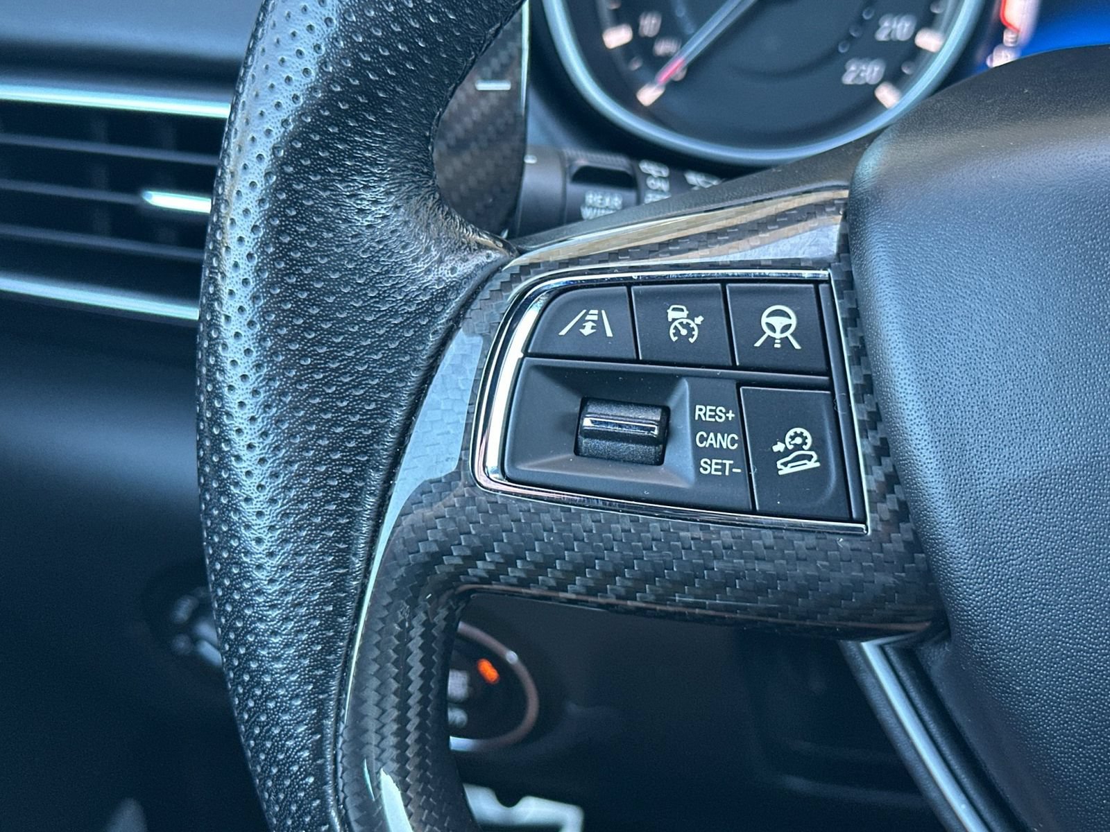 Used 2019 Maserati Levante GTS AWD/4WD image 28