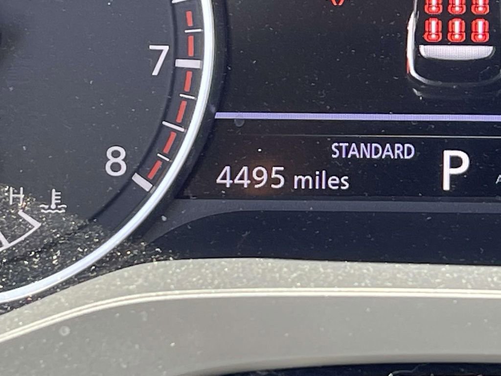 Used 2024 Nissan Pathfinder S image 26