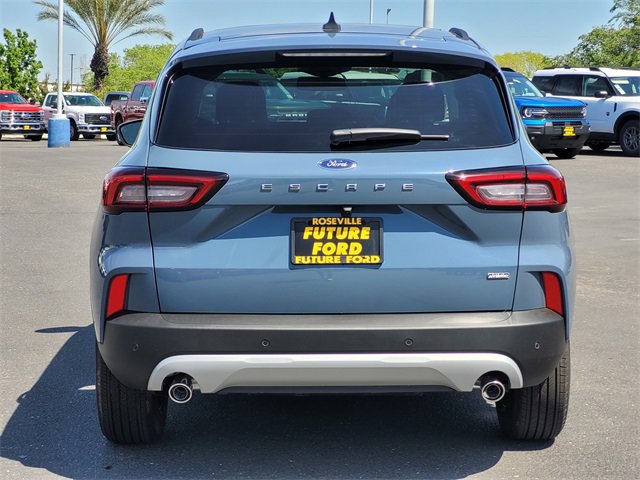 New 2025 Ford Escape SE w/ PHEV Premium Package image 5