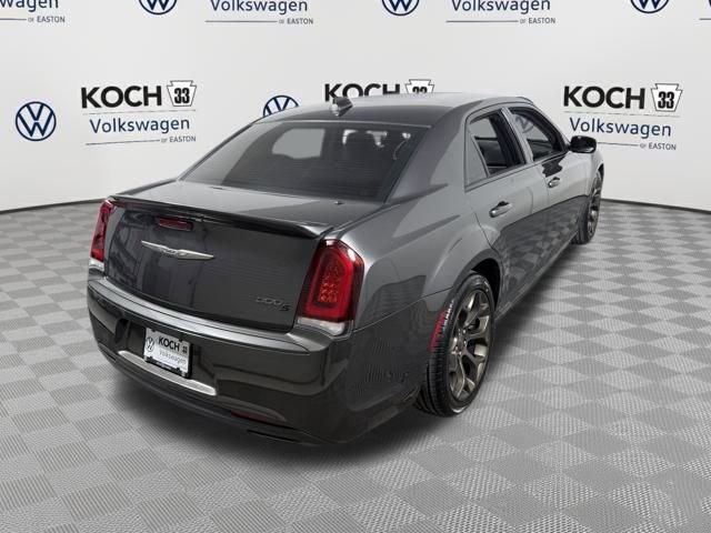 Used 2018 Chrysler 300 S w/ 300S Alloy Package image 8