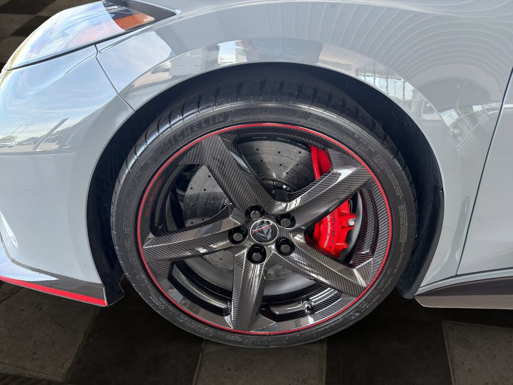 Used 2024 Chevrolet Corvette E-Ray AWD/4WD image 9