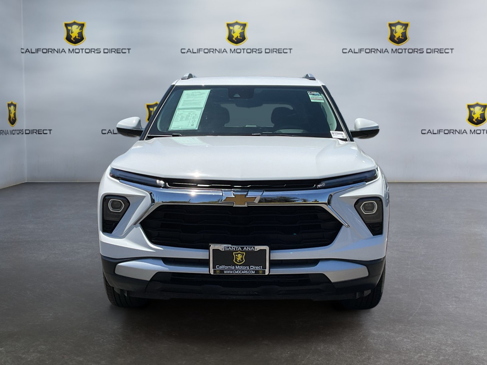 Used 2025 Chevrolet TrailBlazer LT AWD/4WD image 2