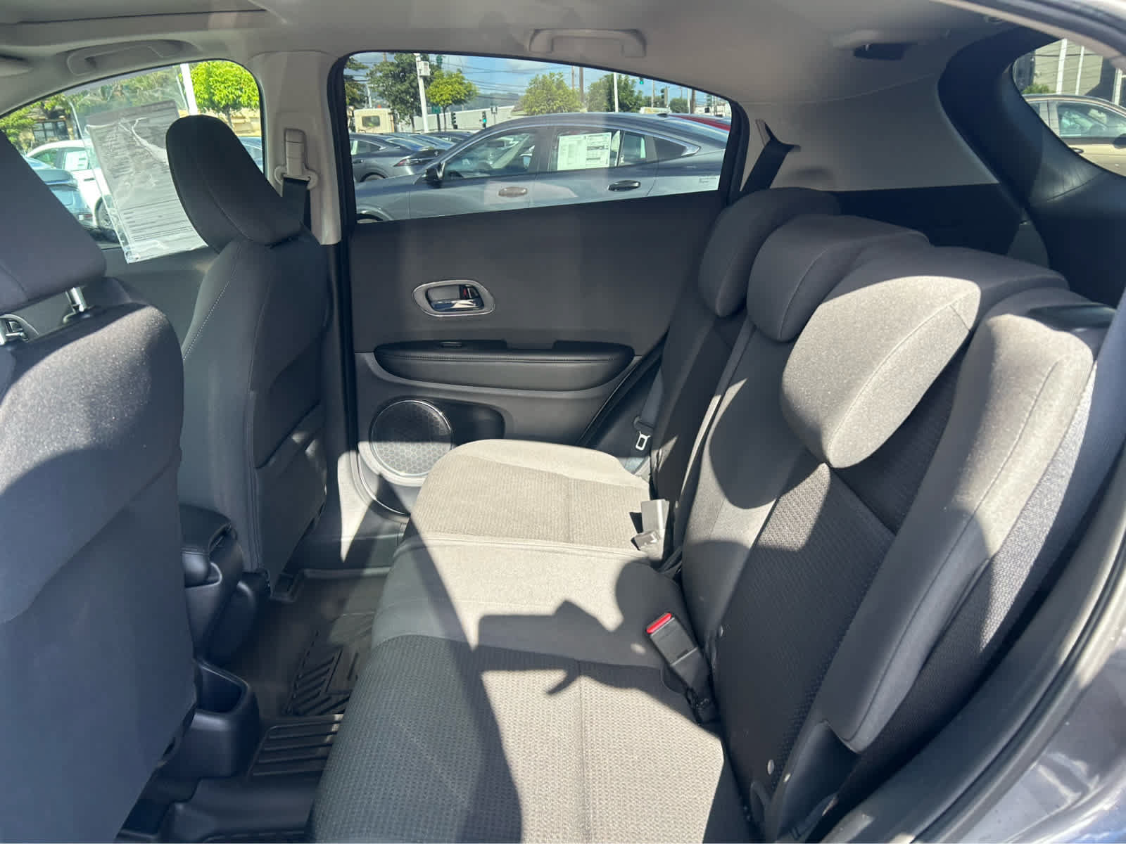 Used 2020 Honda HR-V EX image 9