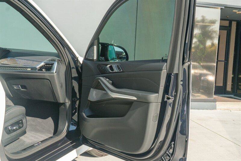 Used 2025 BMW X5 M Competition w/ Executive Package image 64