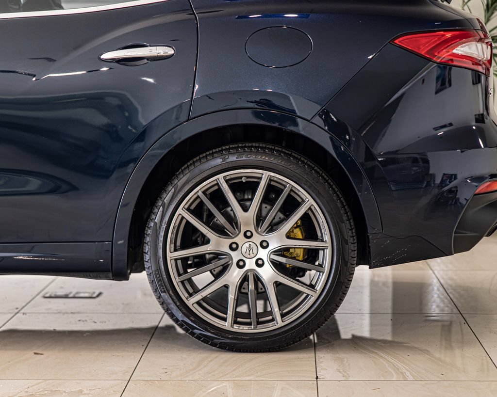 Used 2019 Maserati Levante S GranSport AWD/4WD image 7